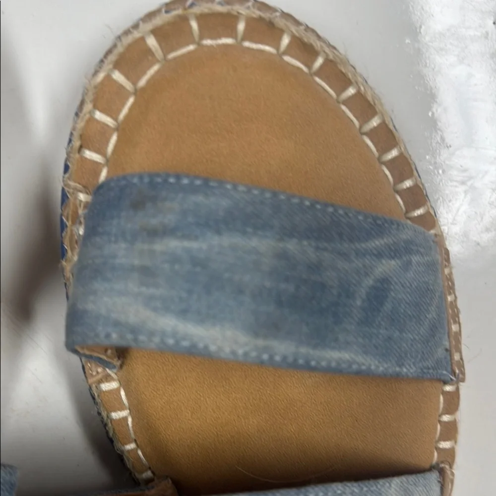 Crown Vintage Denim Blue and Tan Sandals with Studded Jeweled Straps Sz 9